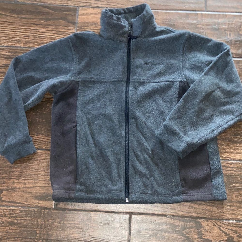 10/$50 Columbia Children'sโGray Fleece Jacket Size 10-12